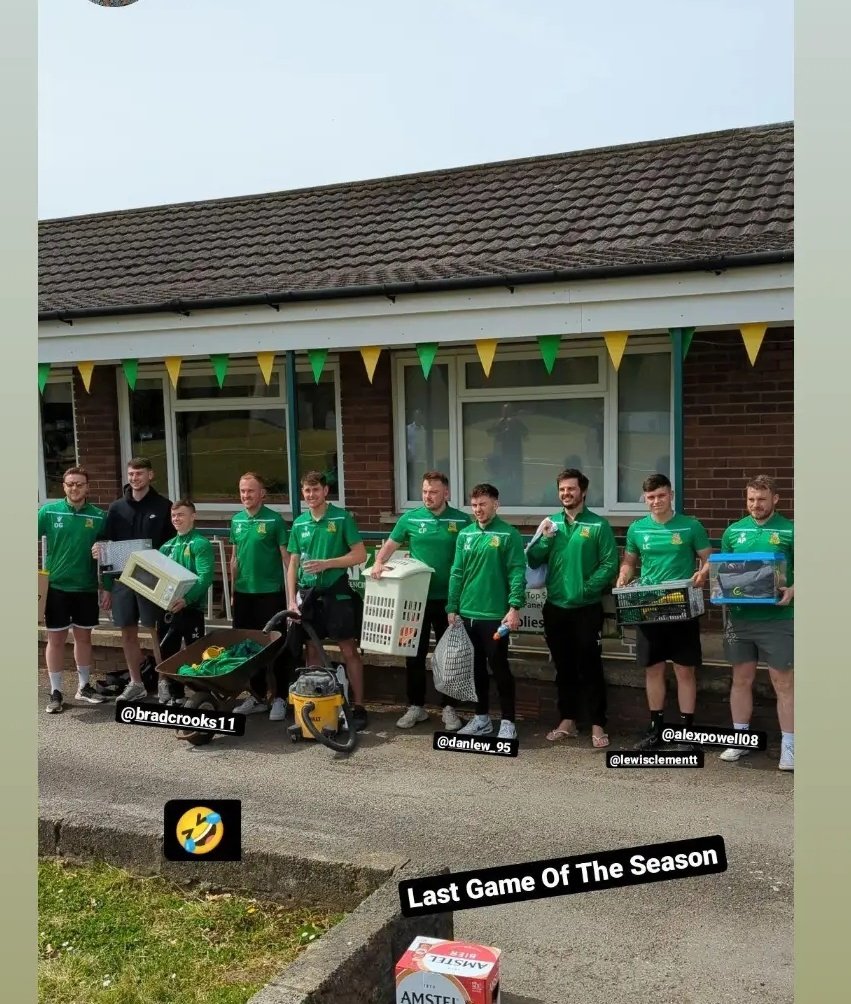 BradCrooksx's tweet photo. Last game of the season, bring your kit in anything but a kit bag @ladbible https://t.co/rL9bajV1sT