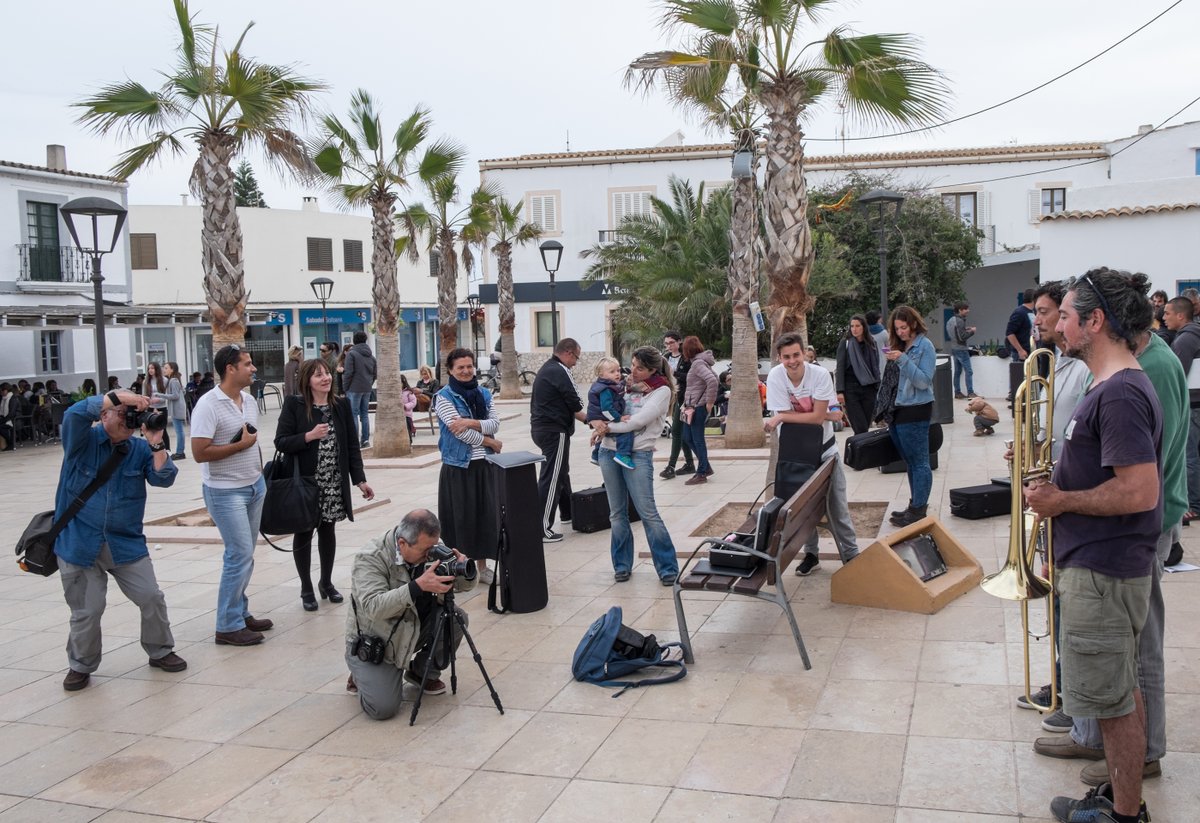 📺#MVMagTV22 <a href="/visitformentera/">Visit Formentera</a> 

Para terminar Mayo, la 10ª edición de ‘#Formentera #Fotográfica’, del 26 al 29, Festival de fotografía i cultura visual, con talleres y ponencias a cargo de grandes fotógrafos. 

<a href="/negocios_tv/">Negocios TV</a> <a href="/MovistarPlus/">Movistar Plus+</a> 
👇#TV
ow.ly/7G2850IWfS8