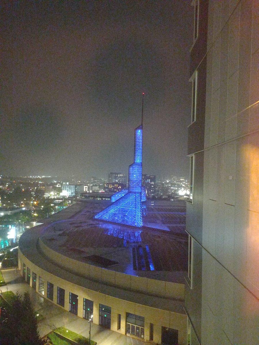 bryangruneberg's tweet image. A final look at the #DrupalCon Portland convention center. It's great to be back at in-person events! In the coming week @amazeeio will review our #petops conference strategies and figure out the next iteration of the inevitable rise of our PetOps service ;)