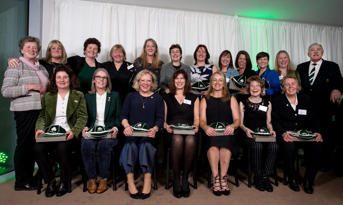 IrishRugby's tweet image. Our thoughts &amp;amp; prayers are with the family, friends and team mates of Clare Hoppe, a member of the first ever Ireland Women's team, who passed away after a long battle with cancer.

Pictured with her team at the 2018 cap ceremony (FR, 2nd from right). 

Rest in Peace #RIP