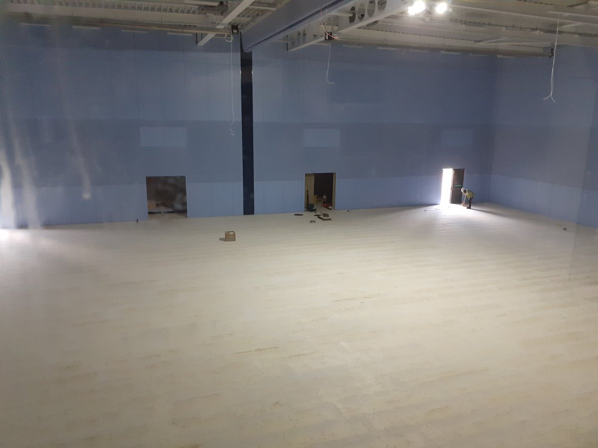 CampusMelksham's tweet photo. Another fantastic week of progress on site.  Exercise studio floor; sports hall floor; fitness suite ceiling; swimming pool hall wall works, all coming together nicely.  ...we continue....
Sport_England  
Enjoy the rest of the bank hols 🙂🙂 https://t.co/wSrapSCHvr