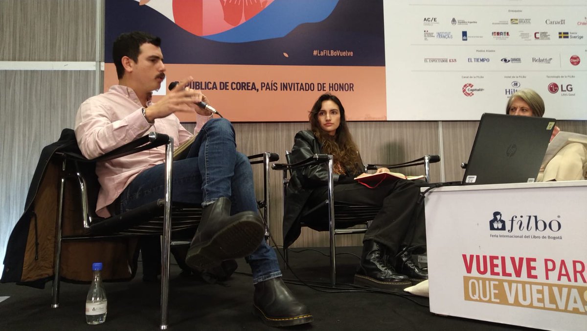 Dejusticia's tweet photo. "Las desigualdades socioeconómicas refuerzan las brechas de género y los pisos pegajosos que imponen más barreras para la superación de la pobreza", dice el investigador Alejandro Rodríguez @arodriguezllach. https://t.co/KB8Do6jfC7