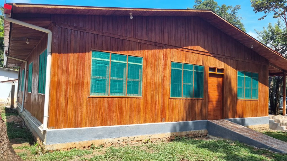 MaraAnglicaTor5's tweet photo. Bolivia: Se fortalece el sistema municipal de salud de Riberalta con la construcción del Cs Tumichucua que atiende a población área rural. Gracias al cooperante @goib  @medicusmundimed @Consuel46046294 @Imr3456 https://t.co/dA2hlCzM9A