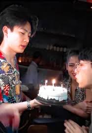 ATPsHotdog's tweet photo. OffGun, GL version #blsd #blselcaday #GunAtthaphan #OffJumpol https://t.co/xVZootURci