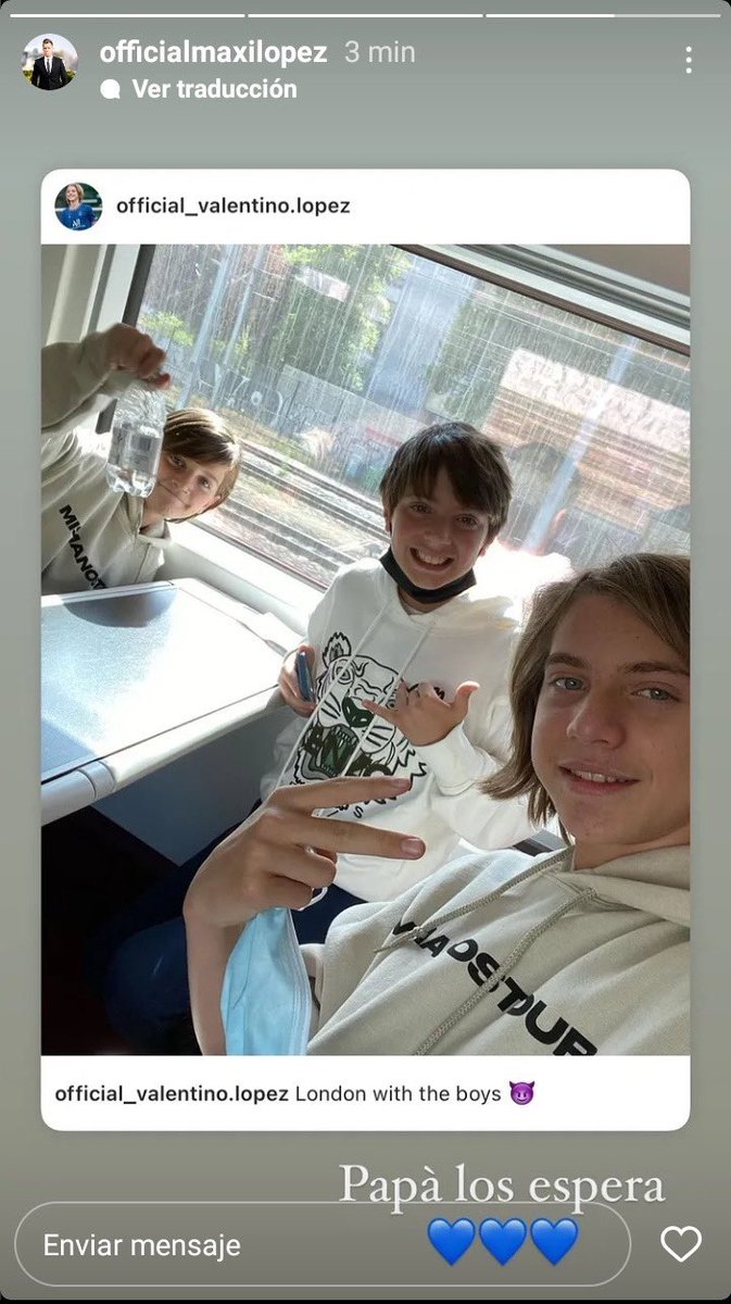 emedemaite's tweet photo. Wanda lleva en tren a Londres a los hijos a ver a Maxi López. https://t.co/MXRaNyKH8R