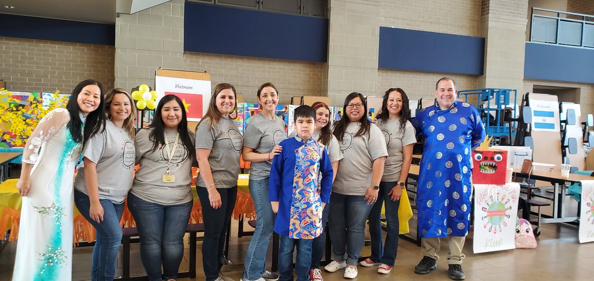 ECornejoEdu's tweet image. @KlenkKISD brought it!!! Thank you!!!#KleinDualLanguage Dia del Niño!