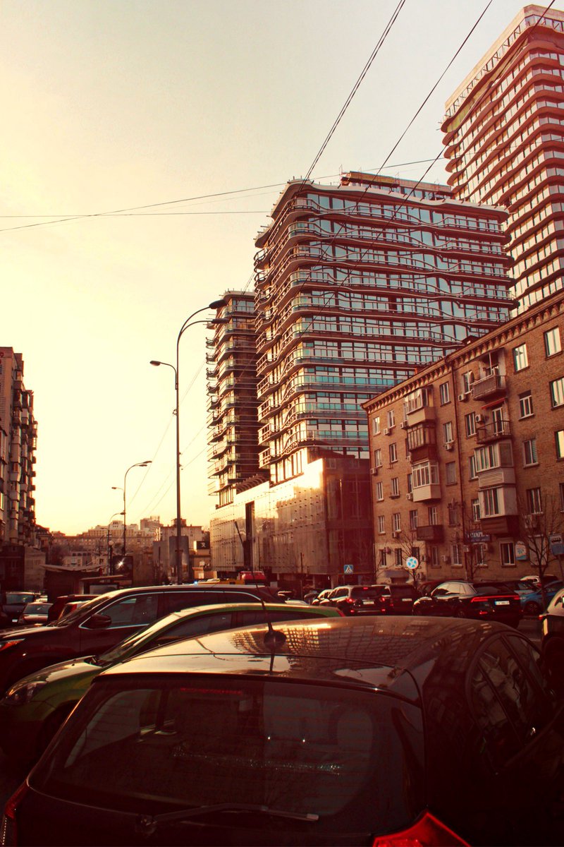 ludmi0701's tweet photo. Киев вечерний. 
#Киев #Украина #Kyiv #Ukraine #uasobeautiful #моєріднемісто https://t.co/HFWLrq3OHg