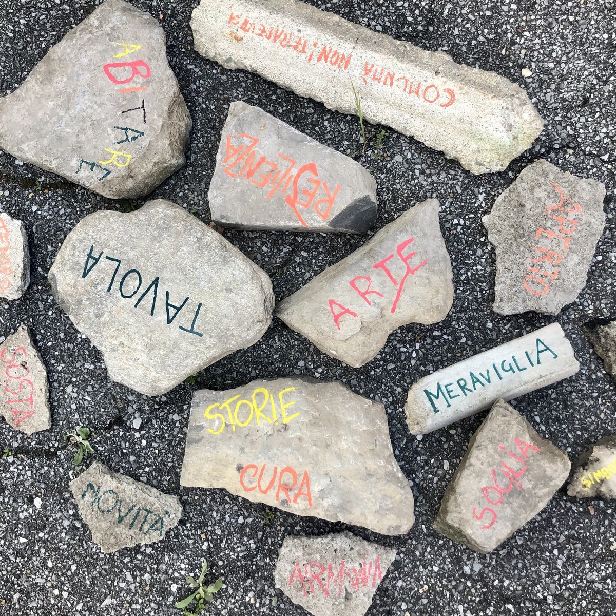 Quando #laprossimagenerazione si apre ad un luogo con un passato da valorizzare, un presente da abitare e un futuro da costruire, nascono parole #generative - to be continued...
#meraviglia #cura #armonia #comunità #novita