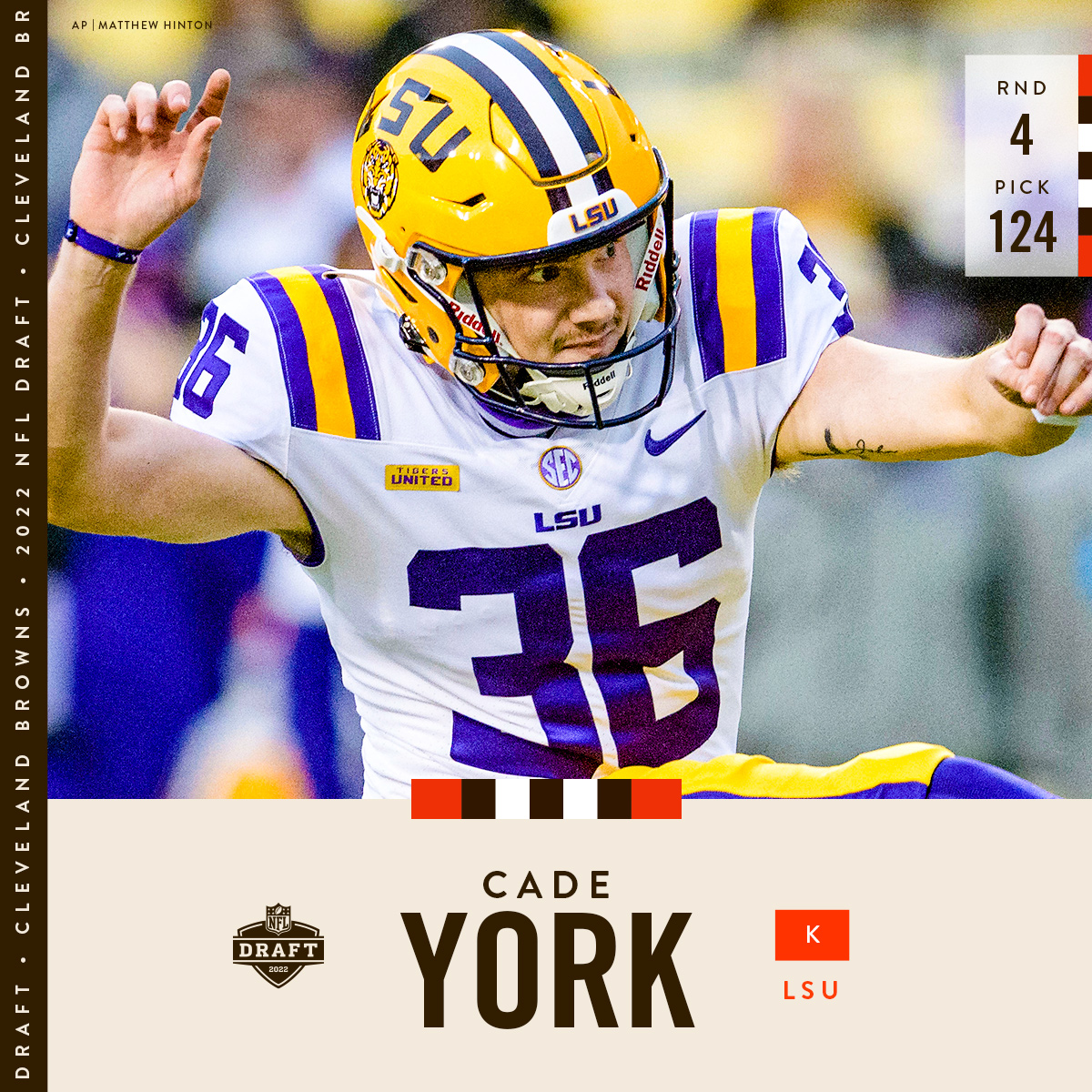 Browns's tweet photo. Welcome to Cleveland, @YorkCade! https://t.co/5TmglHQ3kR
