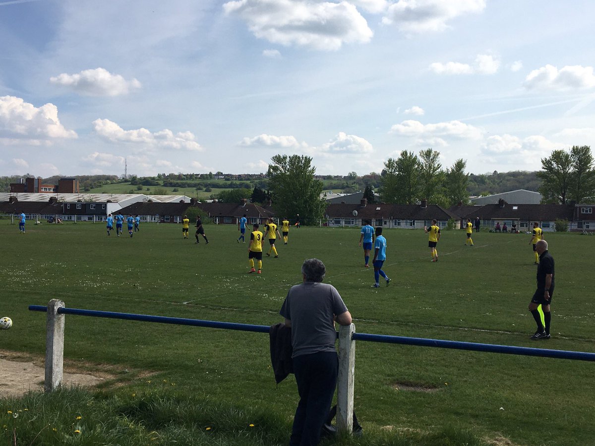 linfarrington63's tweet photo. @61FC 1 @BuckUnitedFC 2 with @giothebigcheese Eventful match with breaks for dog poo removal &amp; random fella strolling on pitch @NonLeagueCrowd @NonLeaguePaper https://t.co/rq8s5VuSbP