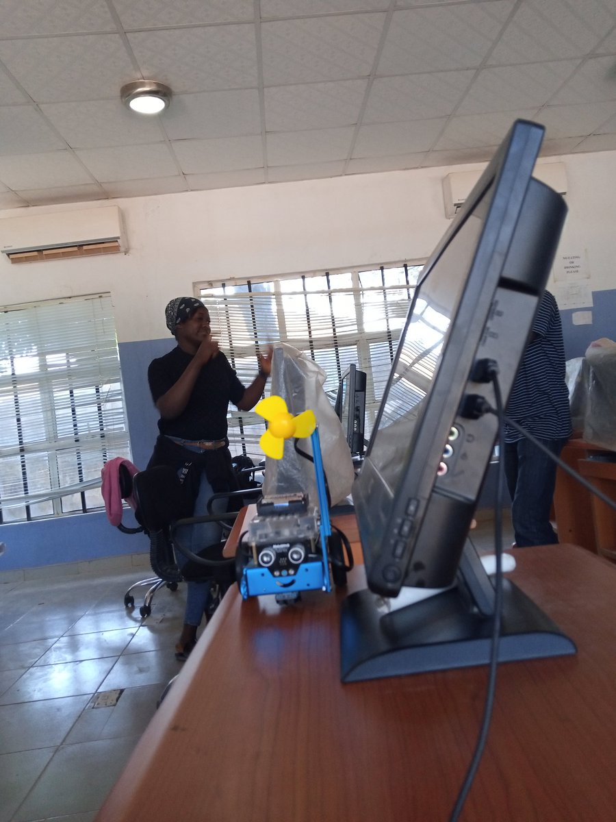 Someday we will pay Deaf individuals to learn programming/Robotics, place them on paid internships and provide high paying jobs for them.

WE TWEET THIS TO EXISTENCE 🤞🏿
#TweetIntoExistence