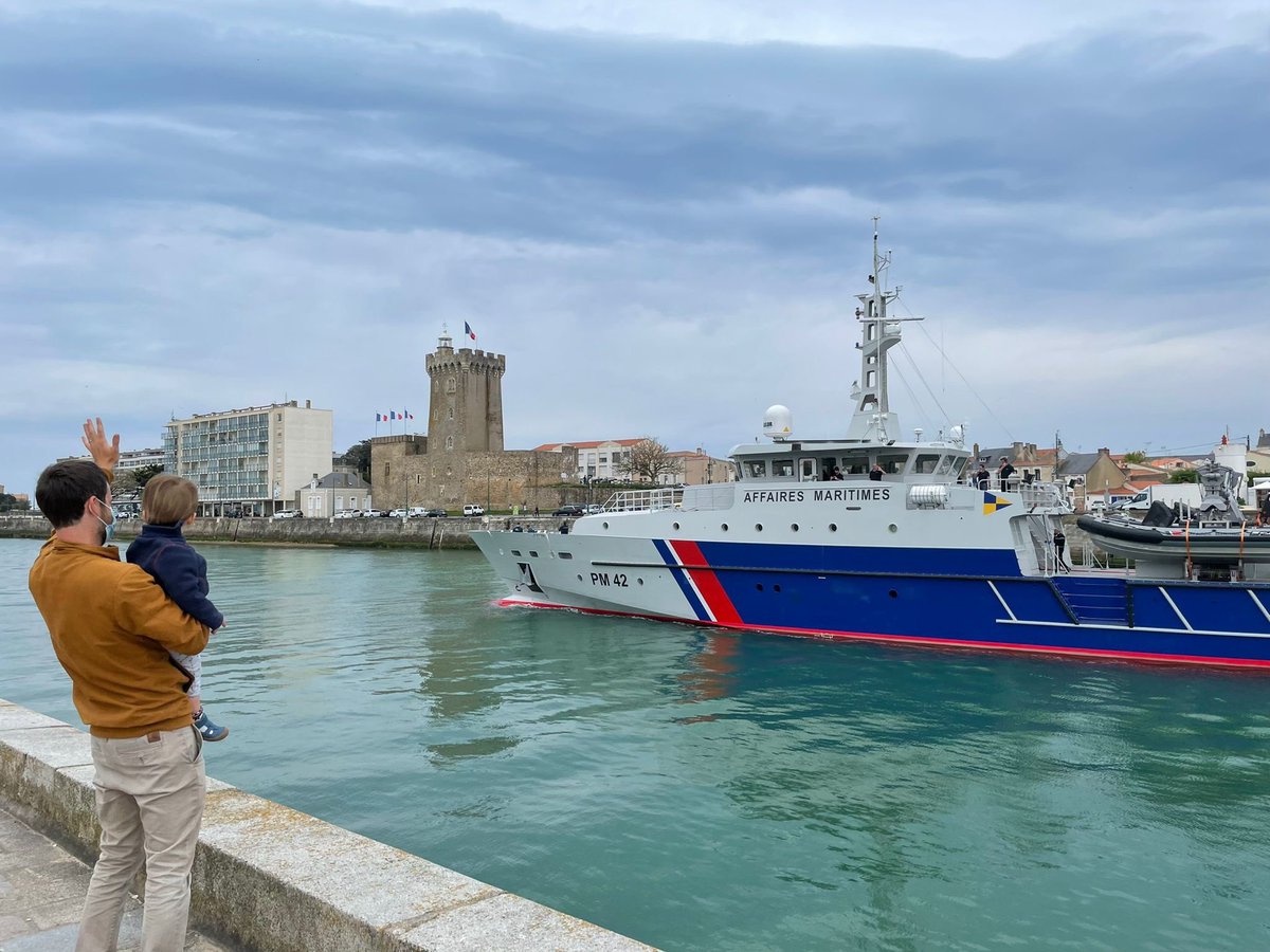 FauteuilColbert's tweet photo. Fonction Garde-Côtes
#DIRM - #AffairesMaritimes🇫🇷⚓️
➡️ Le Patrouilleur des Affaires Maritimes (#PAM) « Gyptis » (2022 ?) a quitté le chantier naval des Sables d'Olonne (#OCEA) pour son port base de Marseille (#DIRM), le 27 avril 2022. https://t.co/Hbd2gJwyti
