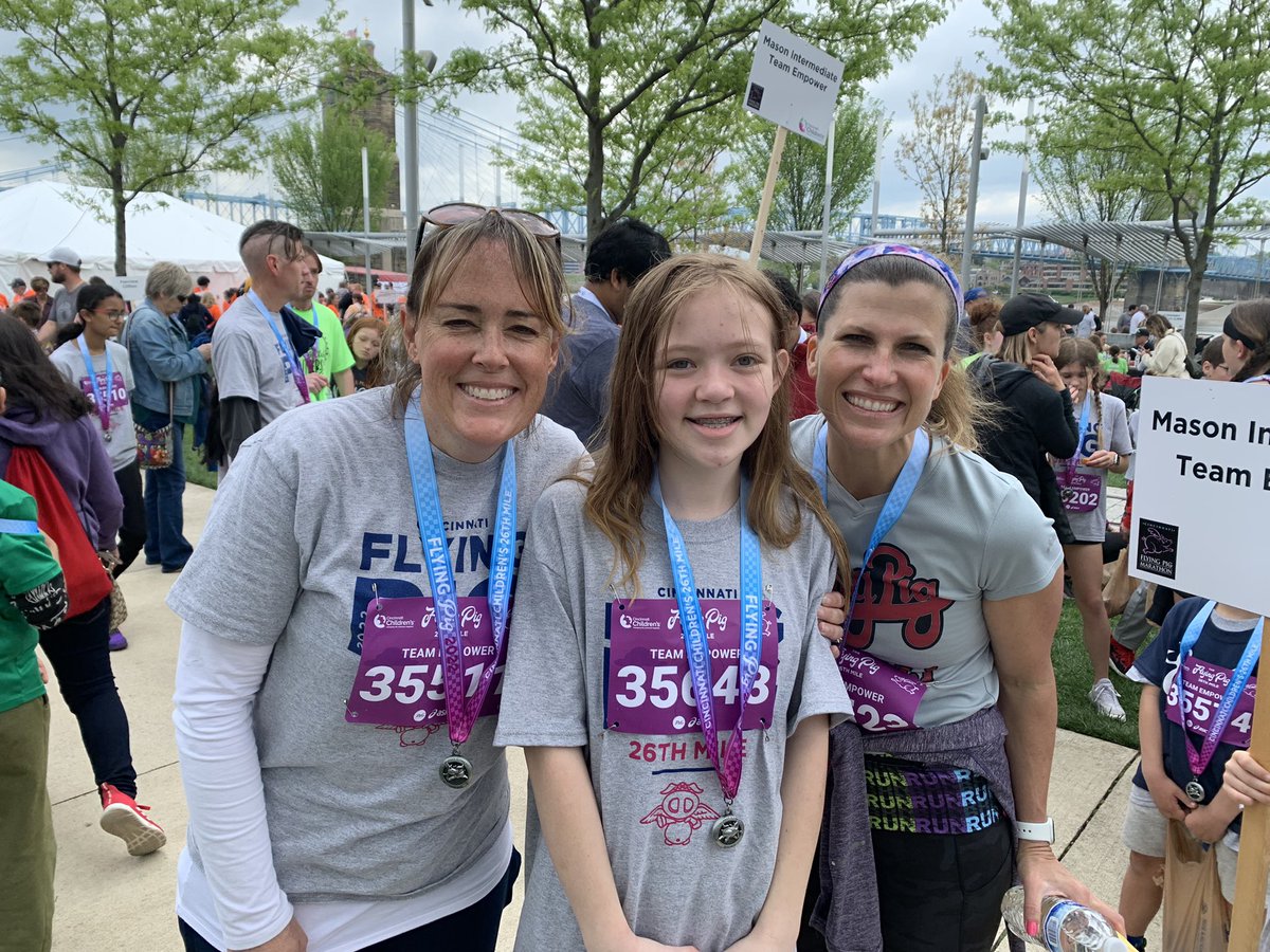 Flying Pig 26th mile with our friends. <a href="/MasonSchools/">Mason City Schools</a> <a href="/AmyPerry00/">Amy Perry</a> <a href="/avprice3/">Amy Price</a>