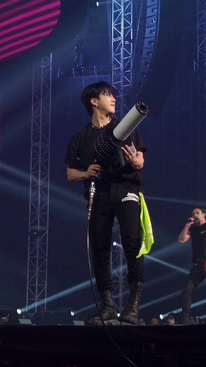 foxeology's tweet photo. changbin 🫶🏻 https://t.co/dKKgdhRGZp