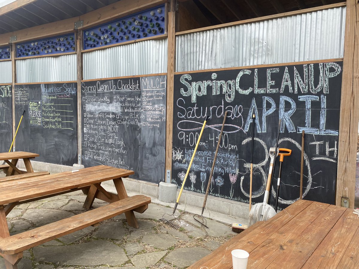 MickelsonMorgan's tweet photo. The @CottageHomeIndy community space is looking fresh thanks to our hardworking neighbors and @kibiorg! #greatindycleanup https://t.co/p0FCi0bIvr