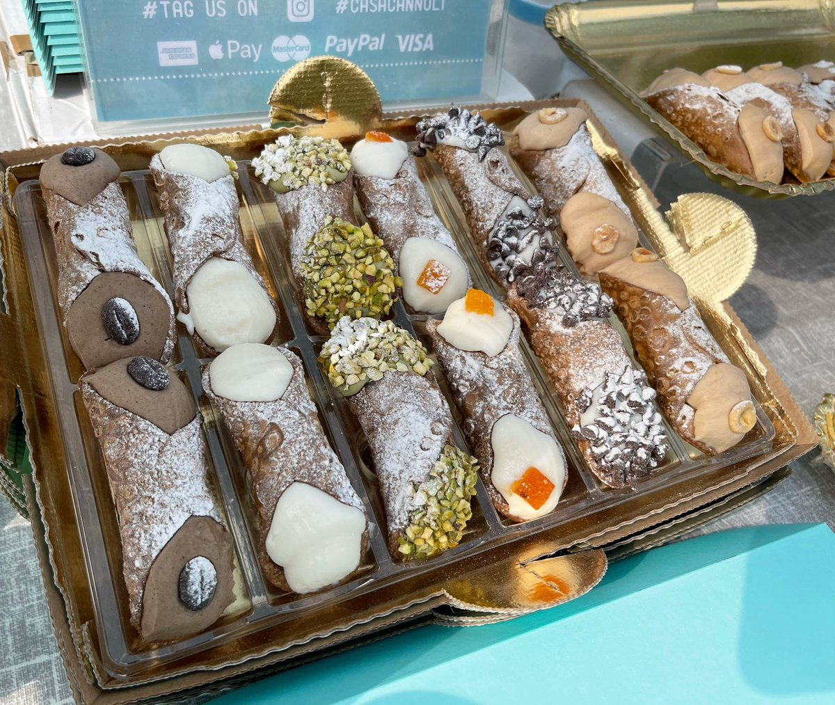 DOYSQ's tweet photo. Sweet tooth? We have plenty of dessert choices for your picnic in the sun 🌞 https://t.co/mH0KmPmF42