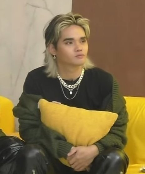 jef0602's tweet photo. hindi ko po alam sasabihin ko pero 
HE IS SO PRETTY!!! 💙😇🤟

SB19 on PBB BigSummerConcert
@SB19Official #SB19xPBBTeens

#STANWORLD #SWNewSeason
#SB19 #GrupoMusical #SECAwards

Stream and Shazam #Bazinga_SB19 https://t.co/zec9zLOR77