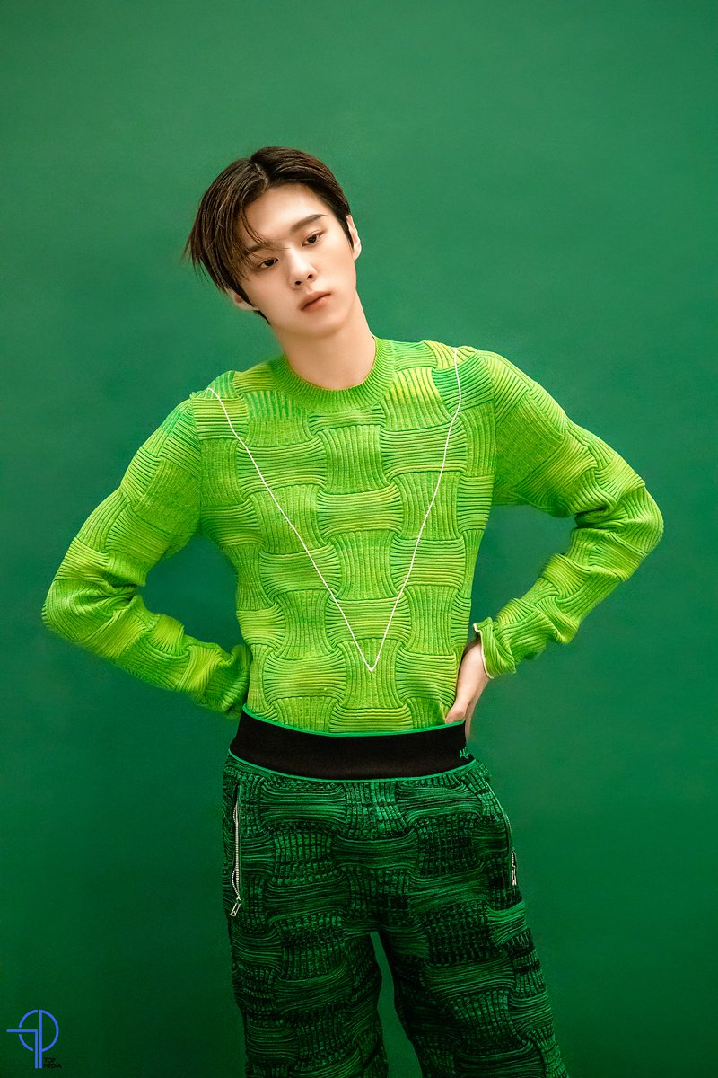 kwsbot's tweet photo. #김우석 #KIMWOOSEOK #WOOSEOK #ALLURE https://t.co/r2HeyxTLqC