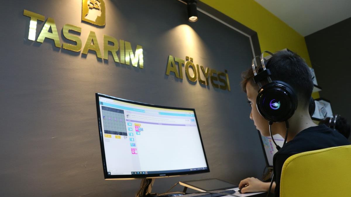 Şanlıurfa'da öğrenciler yaptıkları projelerle "faydalı model"de ilk sıraya yerleşti