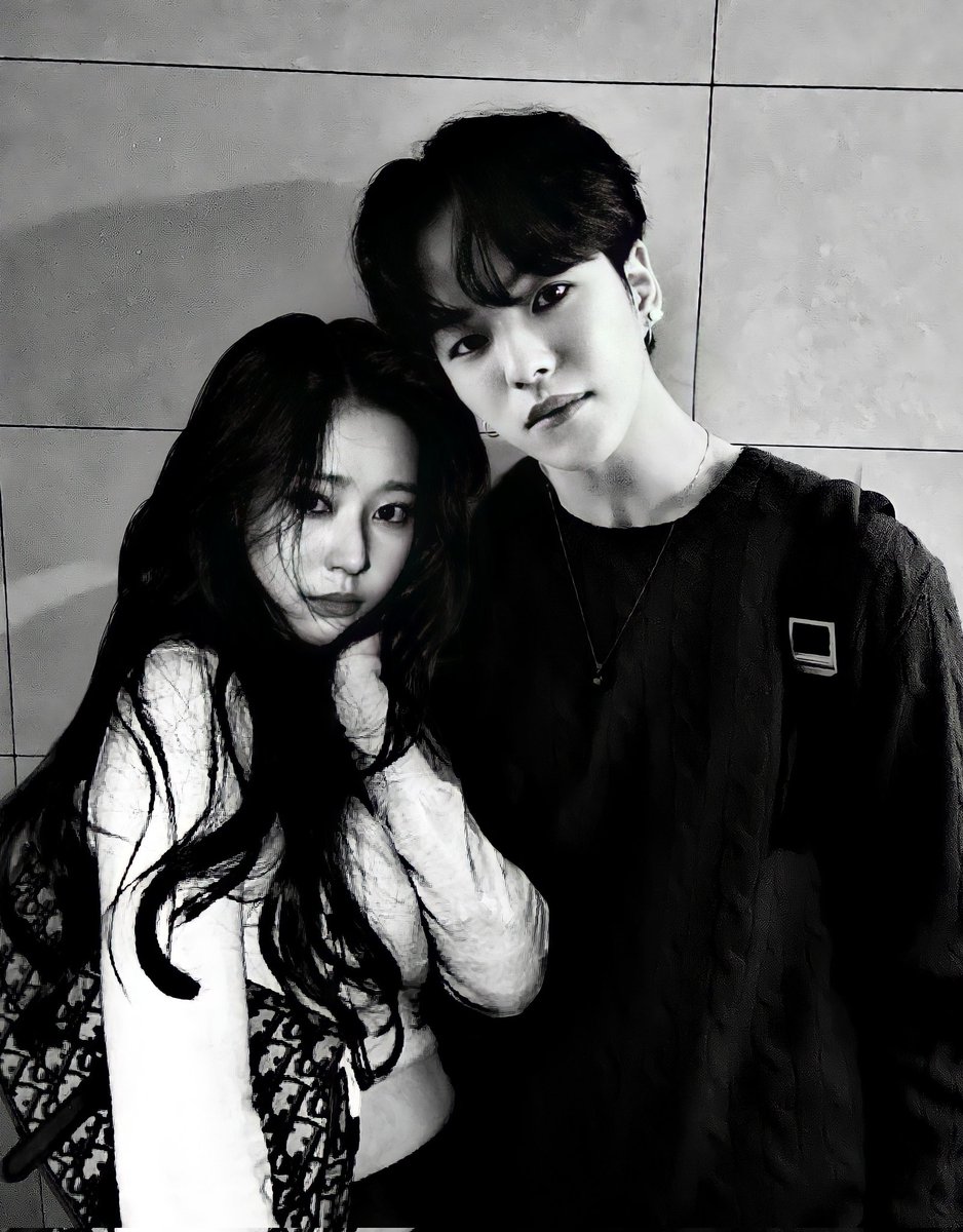 jeguyieT__T's tweet photo. kevin-khai as tetangga depan depanan sebagai pembuka konten dari user jeguyieT__T #jaeguri #whiscake https://t.co/MgYvNpKOJ0