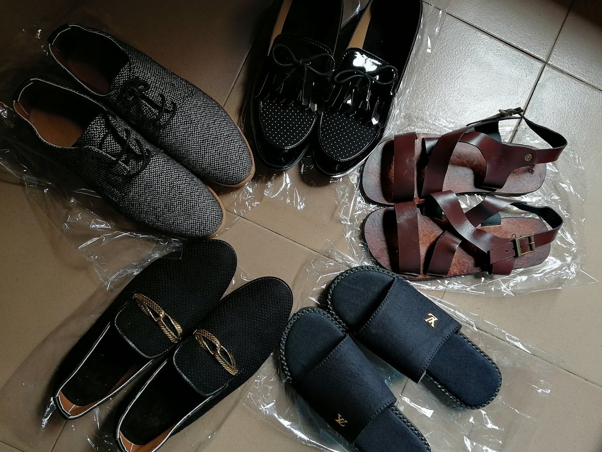 AbeikuSankofi's tweet photo. .@Dapper_Michaels 2022 set of footwear to me wooaw 🎉🤩 I have been wearing Mic's handy works from 2017..Keep going high bro. @Amerado_Burner can testify 🙌🏾 @kwaolezzes https://t.co/oomTYWUbEg