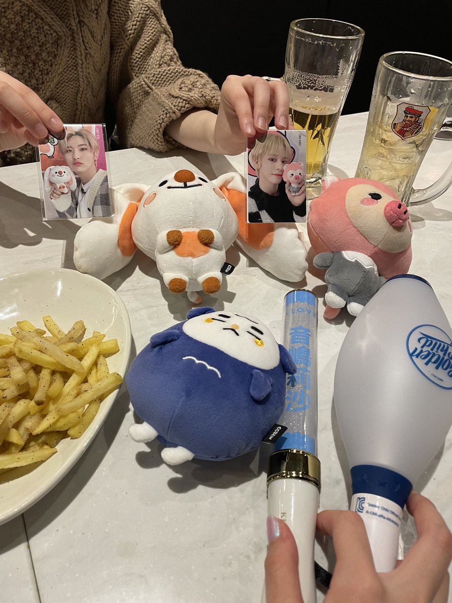 imoimo__imo's tweet photo. イコラブ初参戦からゴルチャまでお邪魔させていただき、とってもオタクで楽しい1日でした💖🤍ゆんちゃん、またまた誘ってくれてありがと〜‼️とクレビも行くぞ〜‼️‼️の気持ち🫶🏻
（どこのオタクの集まりか分からん画像を添えて） https://t.co/kOOBDSEhXm