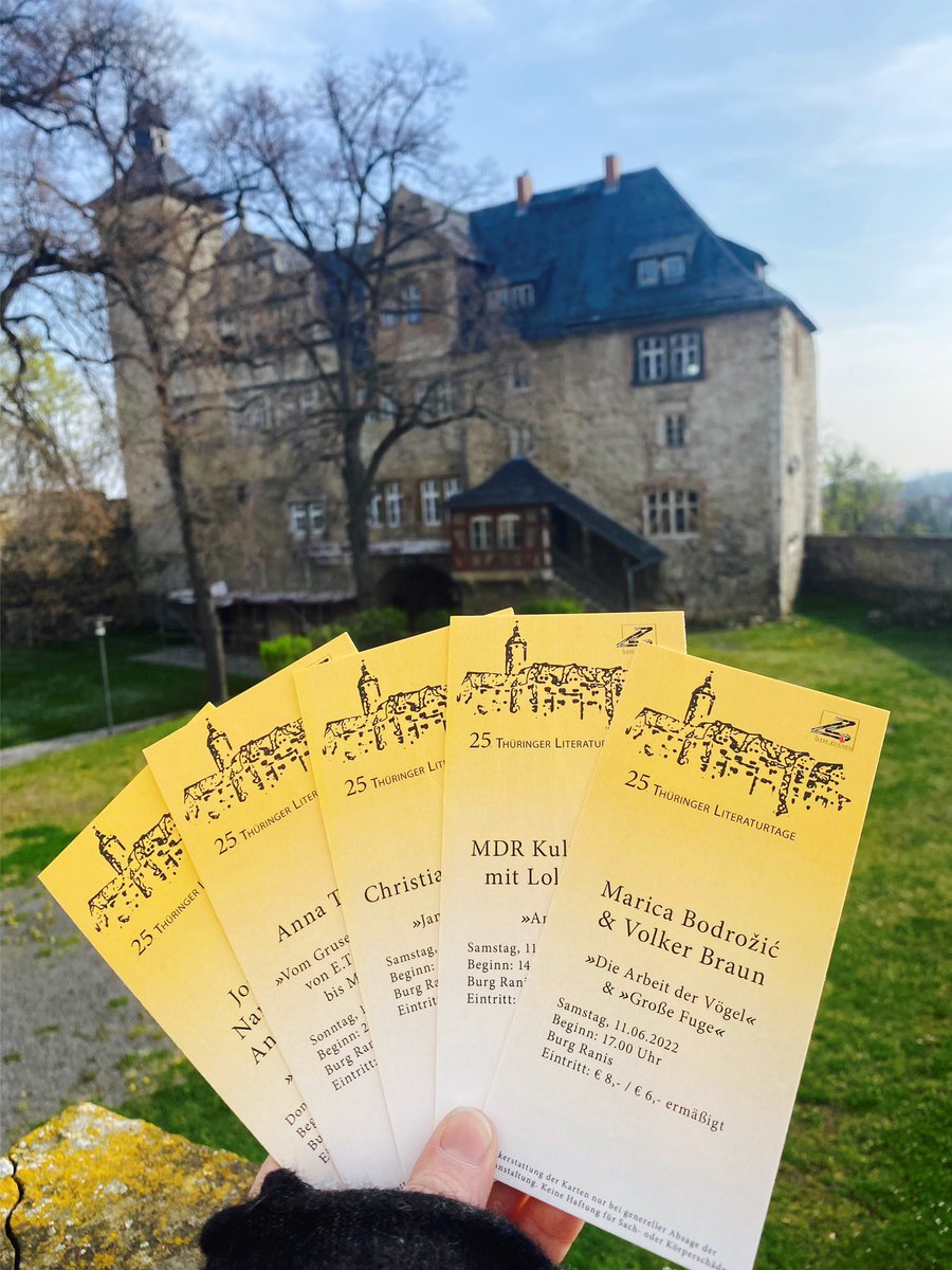 #thüringerliteraturtage Tickets sind da!! 🤩

Im Vorverkauf hier:
🎫 <a href="/BurgRanis/">Museum Burg Ranis</a> 
🎫 Buchhandlung am Markt Pößneck
🎫 Buchhandlung Müller Pößneck 
🎫 ticketshop-thueringen.de
🎫 lesezeichen-ev.de/tickets 
🎫 Tickethotline: 01806 - 84 25 38 (Festnetz 20ct/Anruf, Mobil 60ct/Anruf)