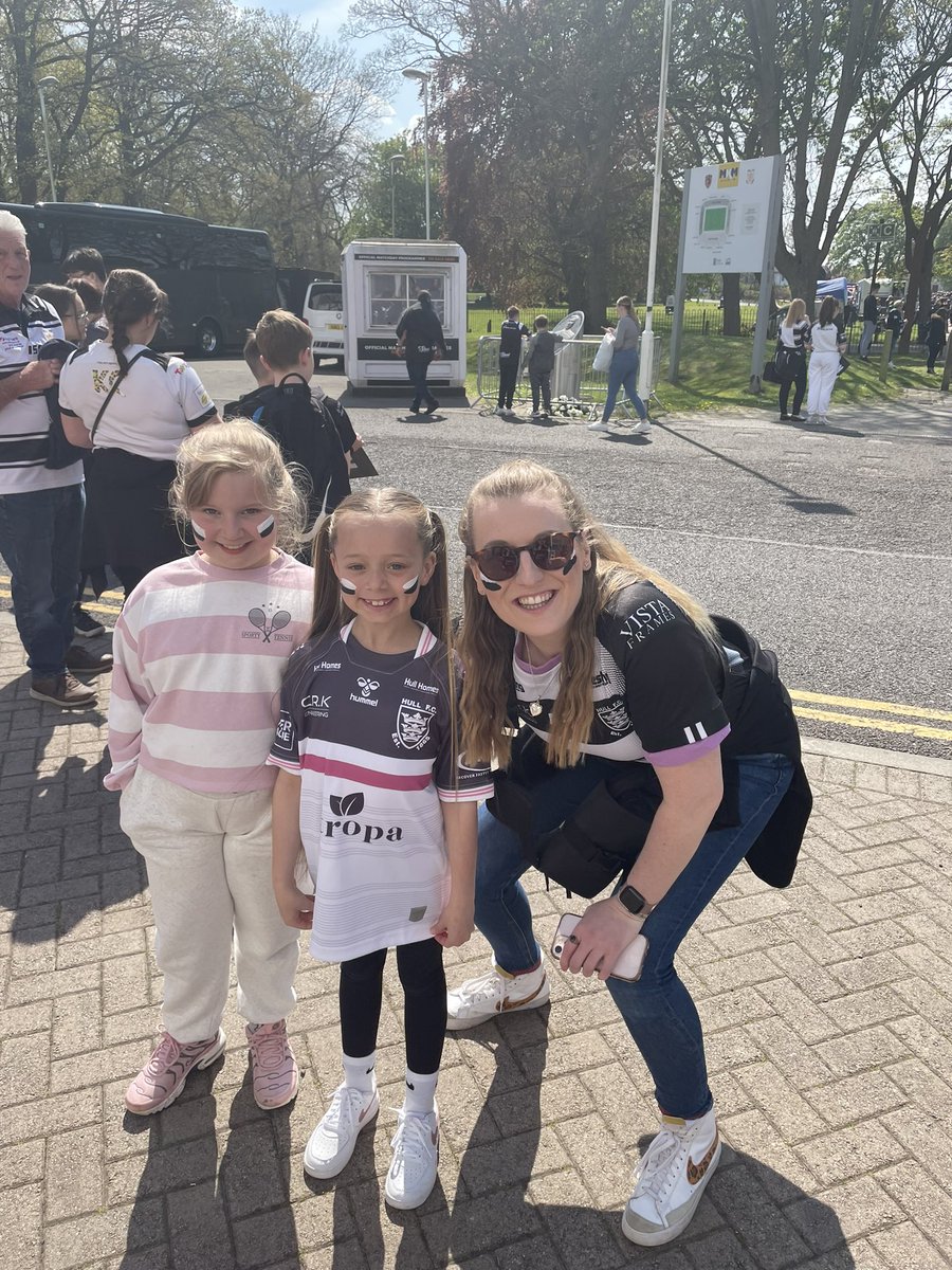 allsaintsfed's tweet photo. We’ve arrived at MKM stadium for our magic moments experience with @hullfcofficial https://t.co/aJ4jufIhIZ