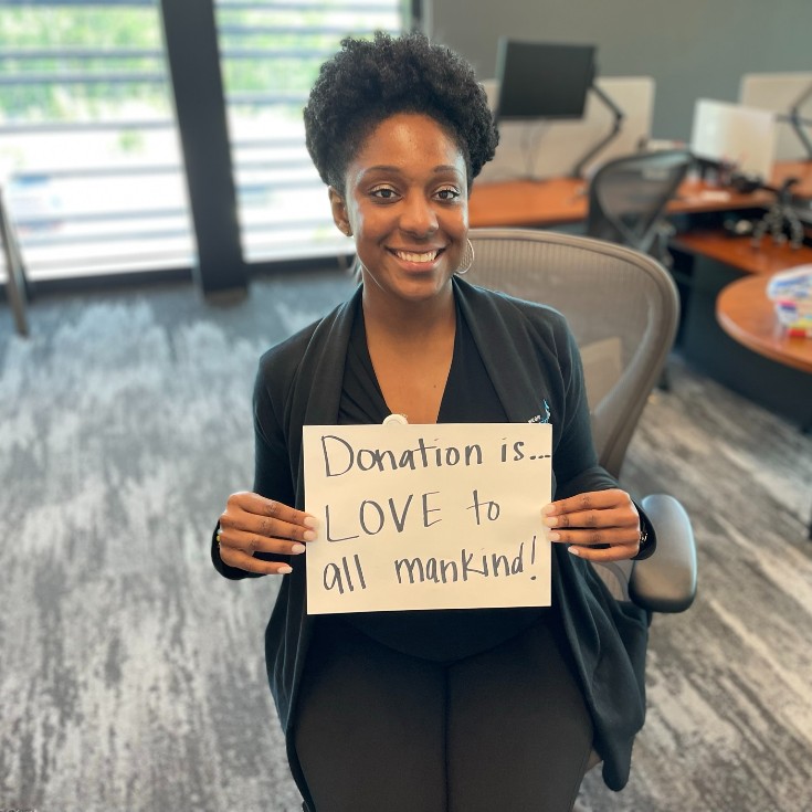 SharingHopeSC's tweet photo. "Donation is...LOVE to all mankind," Chasity, SHSC PE/PR Coordinator #ShareHope #DonateLife #NDLM #SCBlueGreen @DonateLife @UNOSNews https://t.co/cEcP9HuhIS