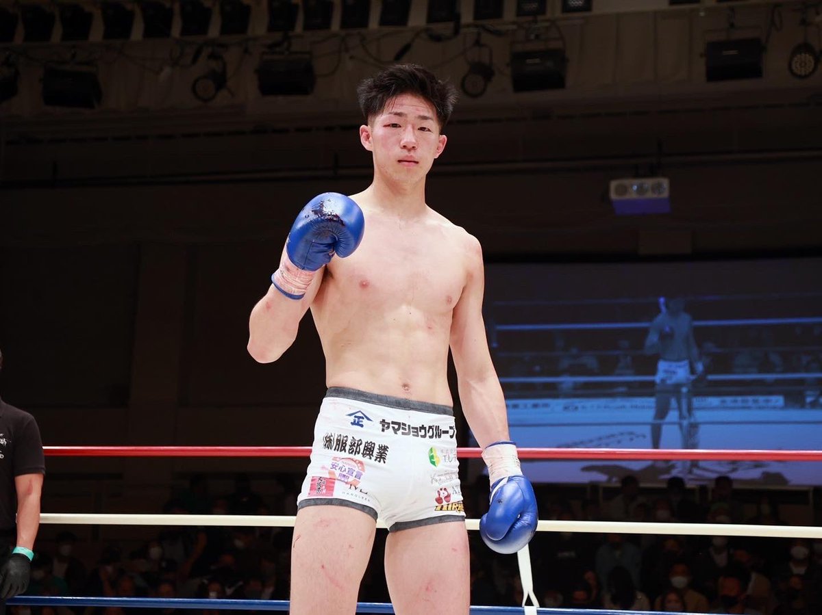 k_1shu0129's tweet photo. 勝ちました!
トファネリ選手がいてくれたからこそ、成り立った試合。
トファネリ選手のファイター精神にリスペクトです。
本当にありがとうございました🤝
#krush #krush136 https://t.co/t8G0z5UKFt