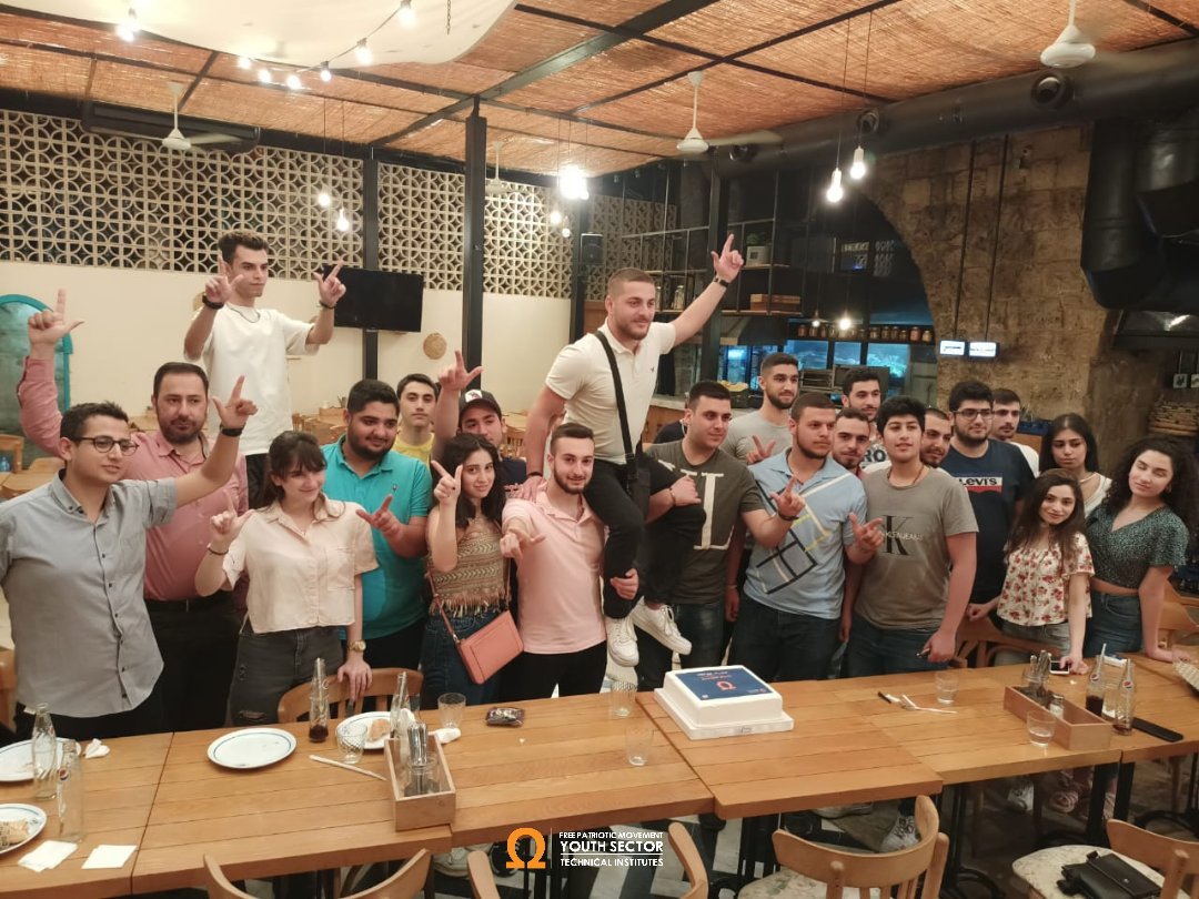 Fpmytechnical's tweet photo. لقاء في مهنية جبيل - كسروان
كنا ورح نبقى....
#fpmy_technical
@fpm_youth https://t.co/UgfauZx5nB