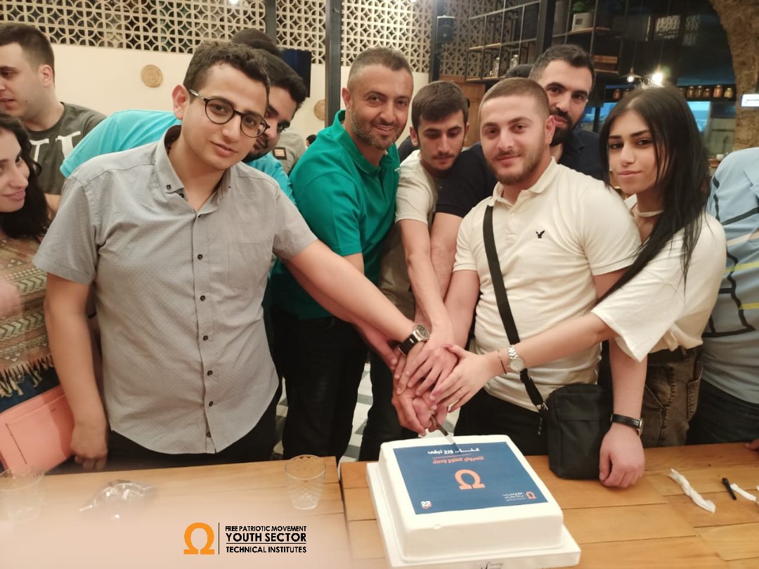 Fpmytechnical's tweet photo. لقاء في مهنية جبيل - كسروان
كنا ورح نبقى....
#fpmy_technical
@fpm_youth https://t.co/UgfauZx5nB