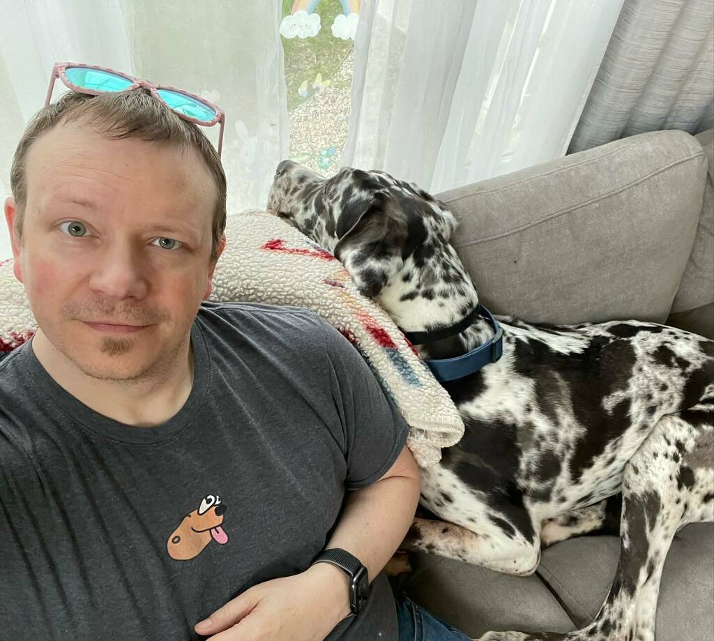 shawnp0wers's tweet photo. The perspective doesn’t do this justice. Duke’s head is bigger than mine. He’s enormous, even for a Great Dane. #TheDrool #OhGodTheDrool https://t.co/HCpdlKsIeH https://t.co/5z4XpYBc4R