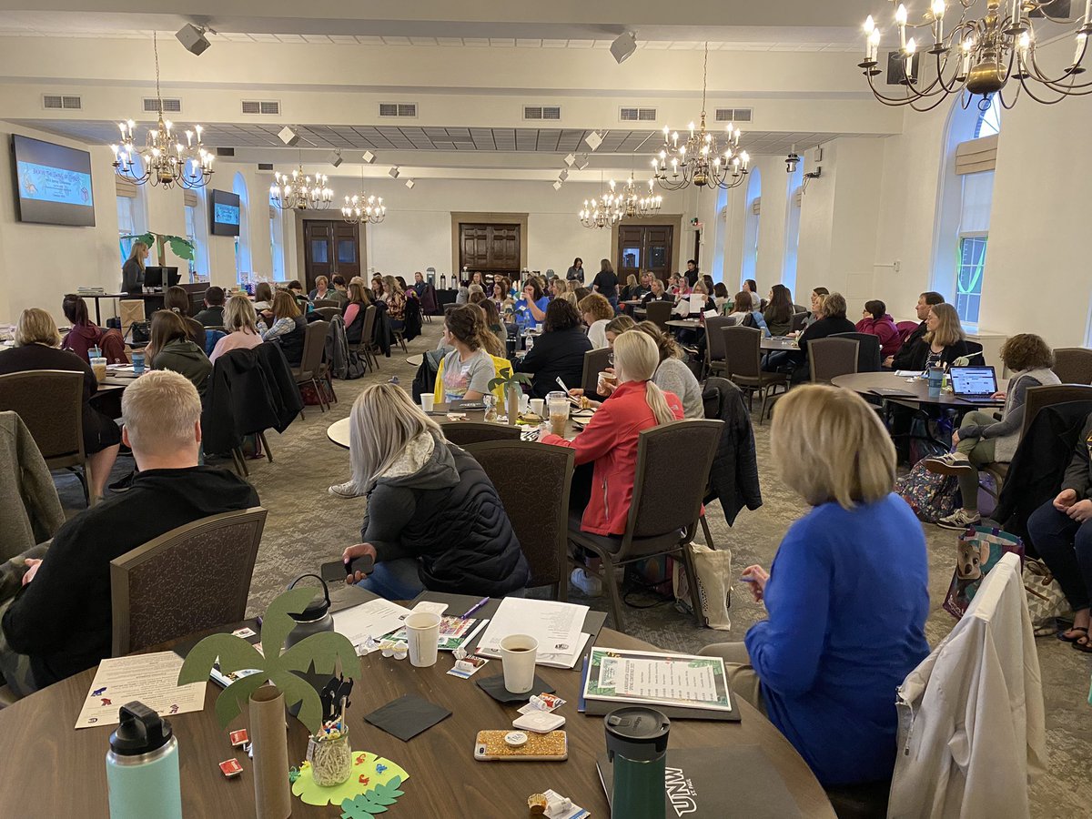 MKAROCKS's tweet photo. We are so excited to get back in the swing of things!! Look at all the awesome teachers that are here on a Saturday!! #MKArocks https://t.co/fFV7B1oBcx