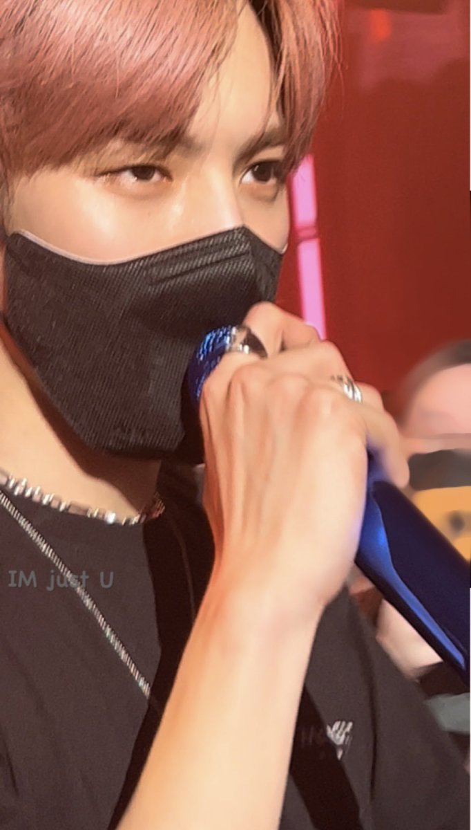 IM_justyou's tweet photo. 220430 팬콘
이목구비 미쳐버림 완.벽.

#민혁 #MINHYUK #몬스타엑스 #MONSTA_X https://t.co/ax3ZPHl00N