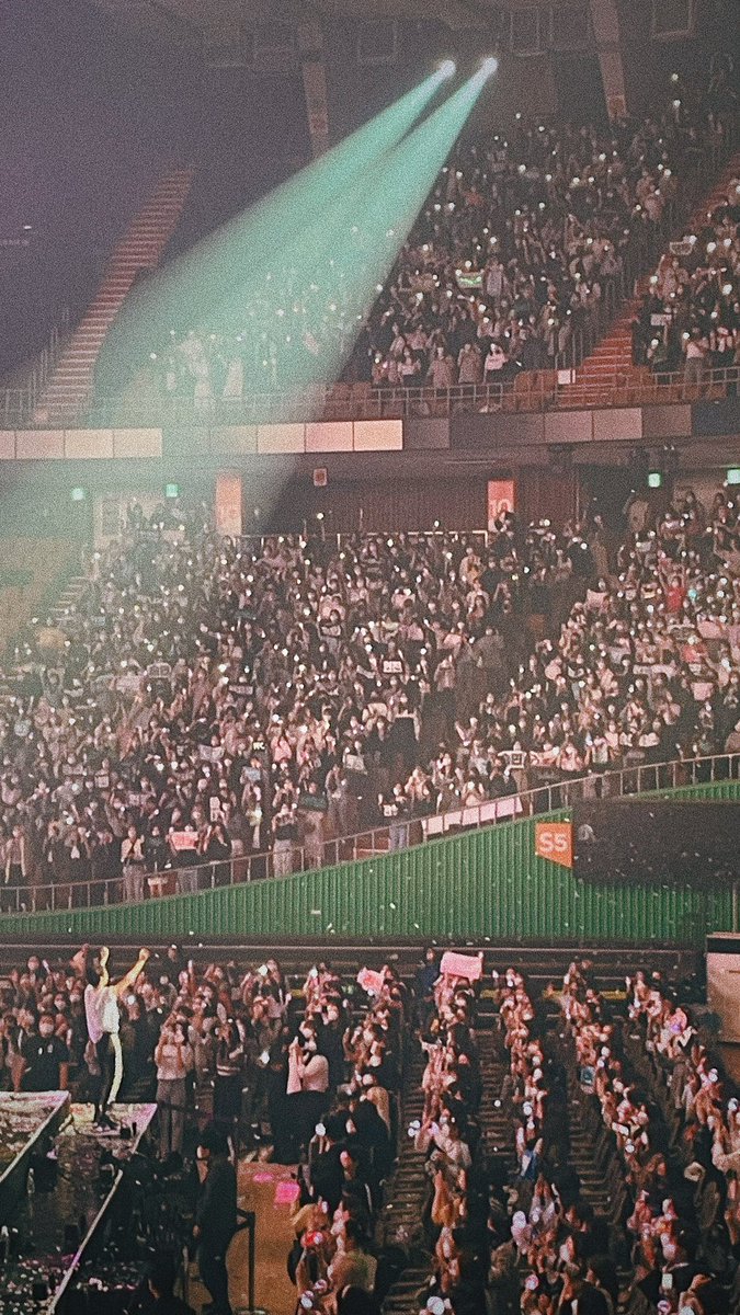 모두에게 사랑받고있는 용복이