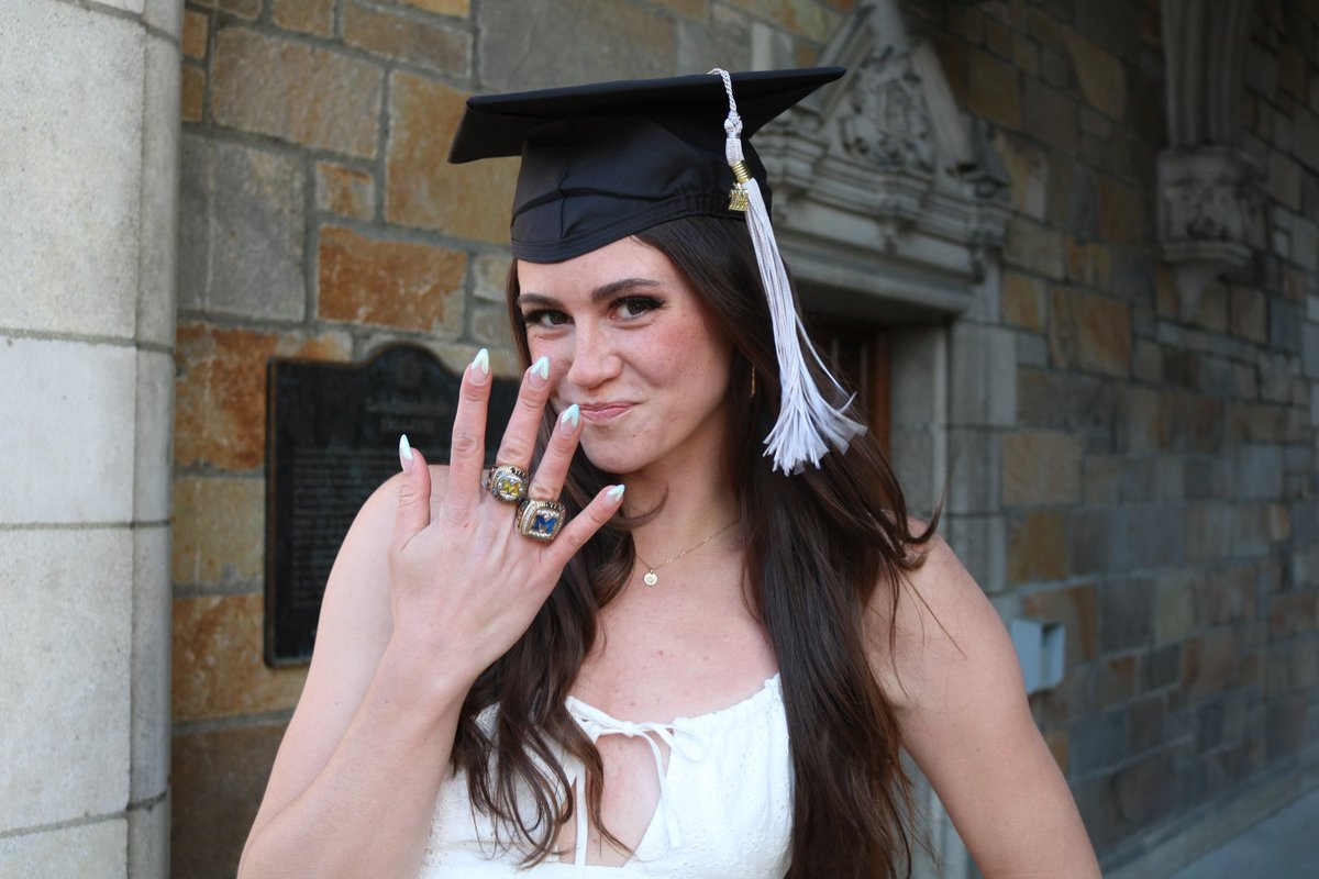 fionaaduncan's tweet photo. #MGoGrad https://t.co/AFhz8NiCHb