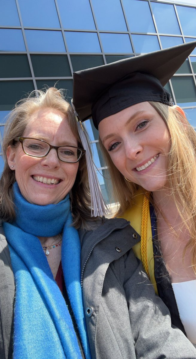 CheriFancsali's tweet photo. #GoBlue #UMPsychGrad22 congratulations Isabel Tuchmann! ππso proud of you https://t.co/I9Z5OYJFXB