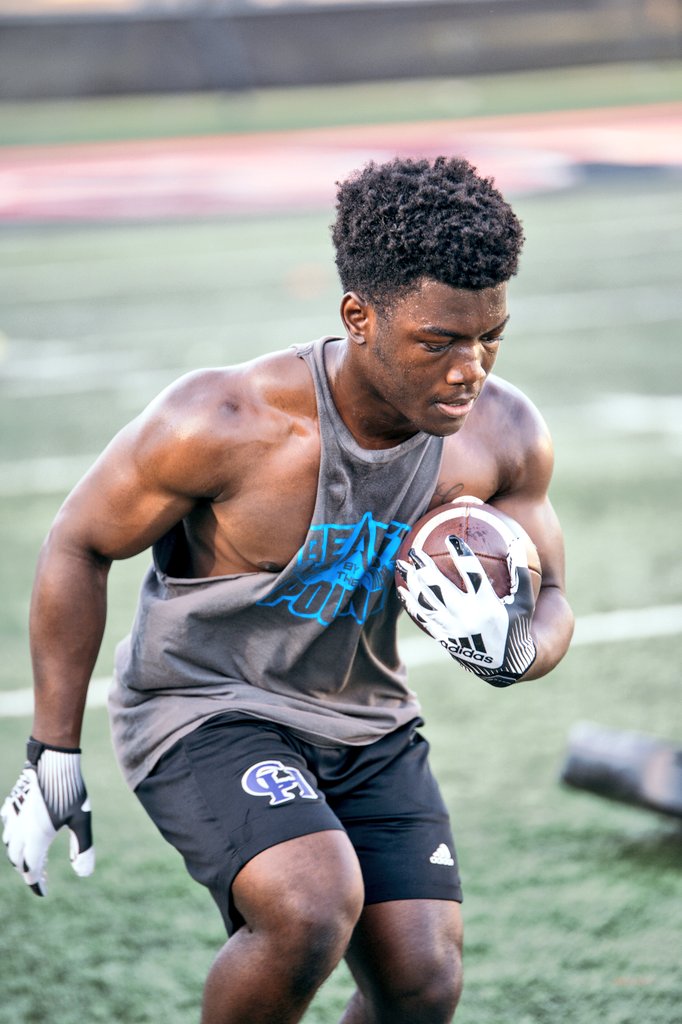 High_er_up's tweet photo. RB @JelaniLovett
League Level × Wideoutville
Powered by @LeagueLevel
Event Partners:
@Academy @Publix
#Leaguelevelstatus #LeagueLevel #Recruit #Georgia #Football https://t.co/J8eJOOtAf5
