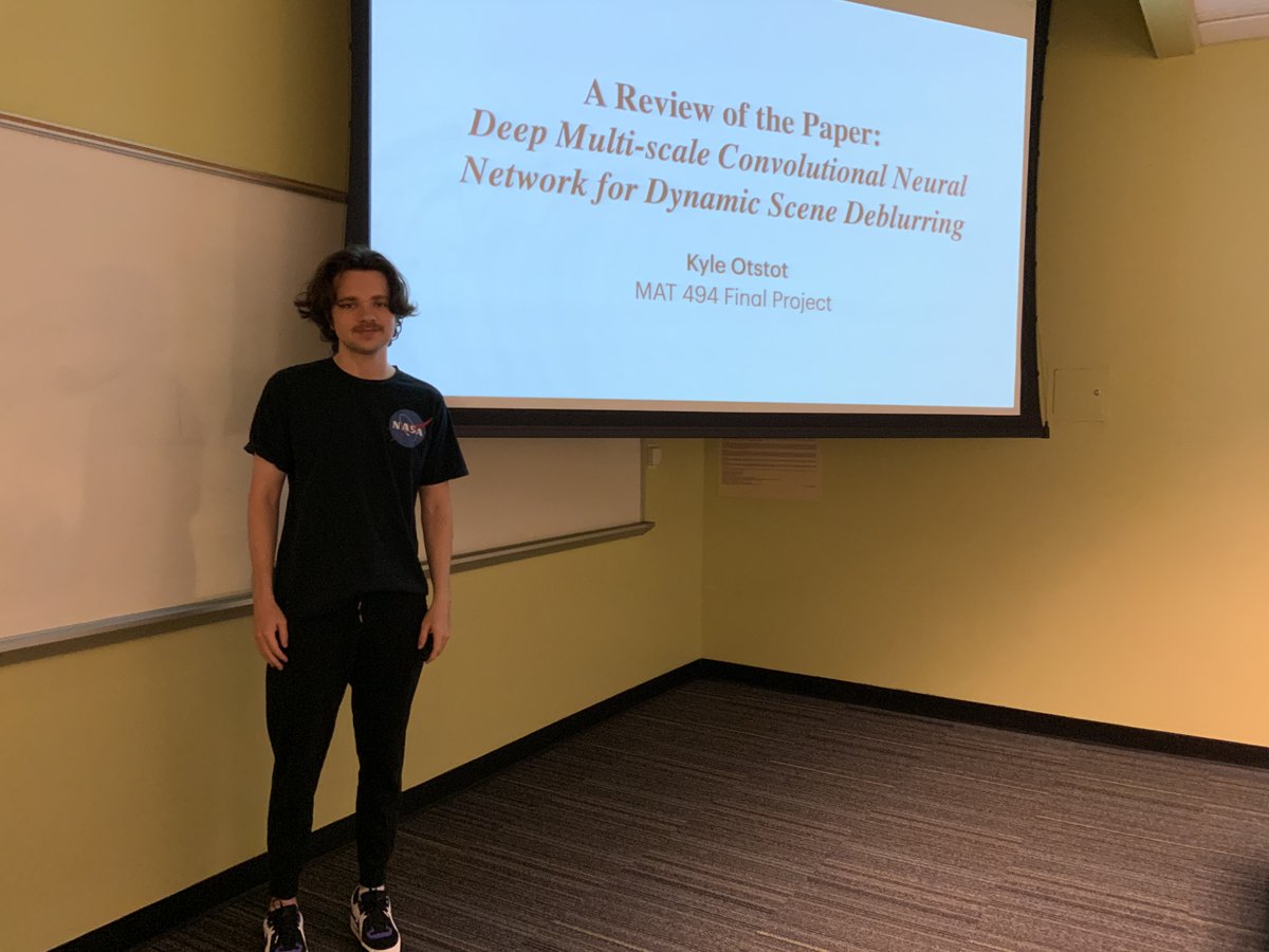 EspanolMalena's tweet photo. What a wonderful way to finish the semester with project presentations! First cohort of my new UG class in Computational Methods for Image Processing. We all had fun! @ASUMathematics #AppliedMathEducation https://t.co/uWMpb48T6u