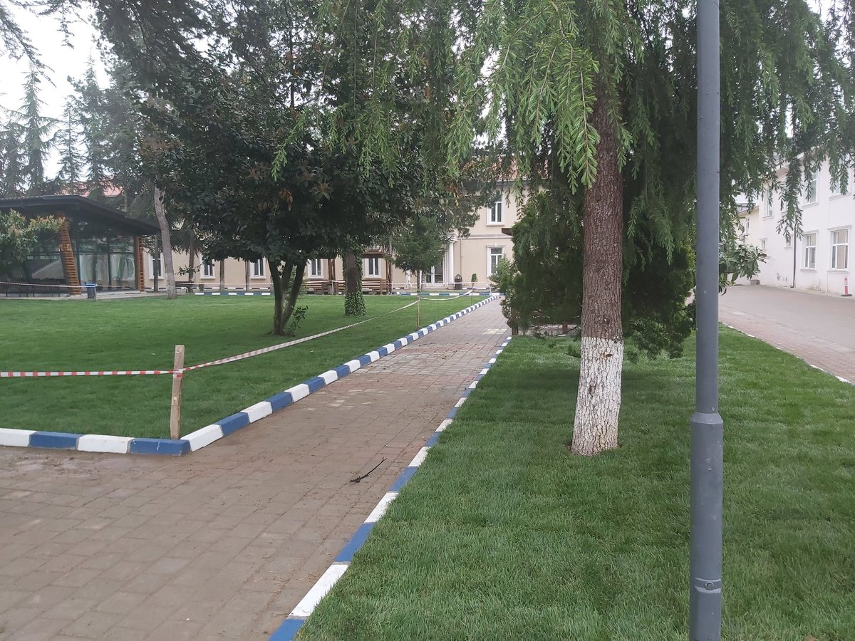 Fakültemizin bahçe düzenleme çalışmaları devam ediyor.<a href="/FatihSavasan/">FatihSavasan</a> <a href="/sakaryauni/">Sakarya Üniversitesi</a> <a href="/sauhaber/">Saü</a>