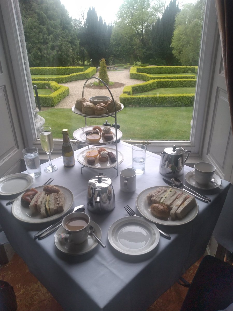 GerMc71's tweet photo. My view for today and tonight  @Faithlegghouse #Aftertea #Saturday well spent #weekend #weekendvibes #happyout https://t.co/2iwWzKVuN6