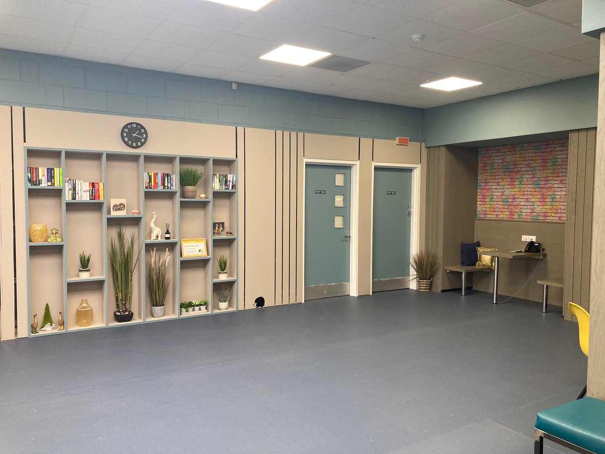 SimonCommScot's tweet photo. Some more photos of our newly refurbished Edinburgh Hub.

Open 7-days per week offering a wide range of support to people experiencing, or at risk of, homelessness.

#homelessness #Edinburgh #support https://t.co/Ytl7EJC7Gw