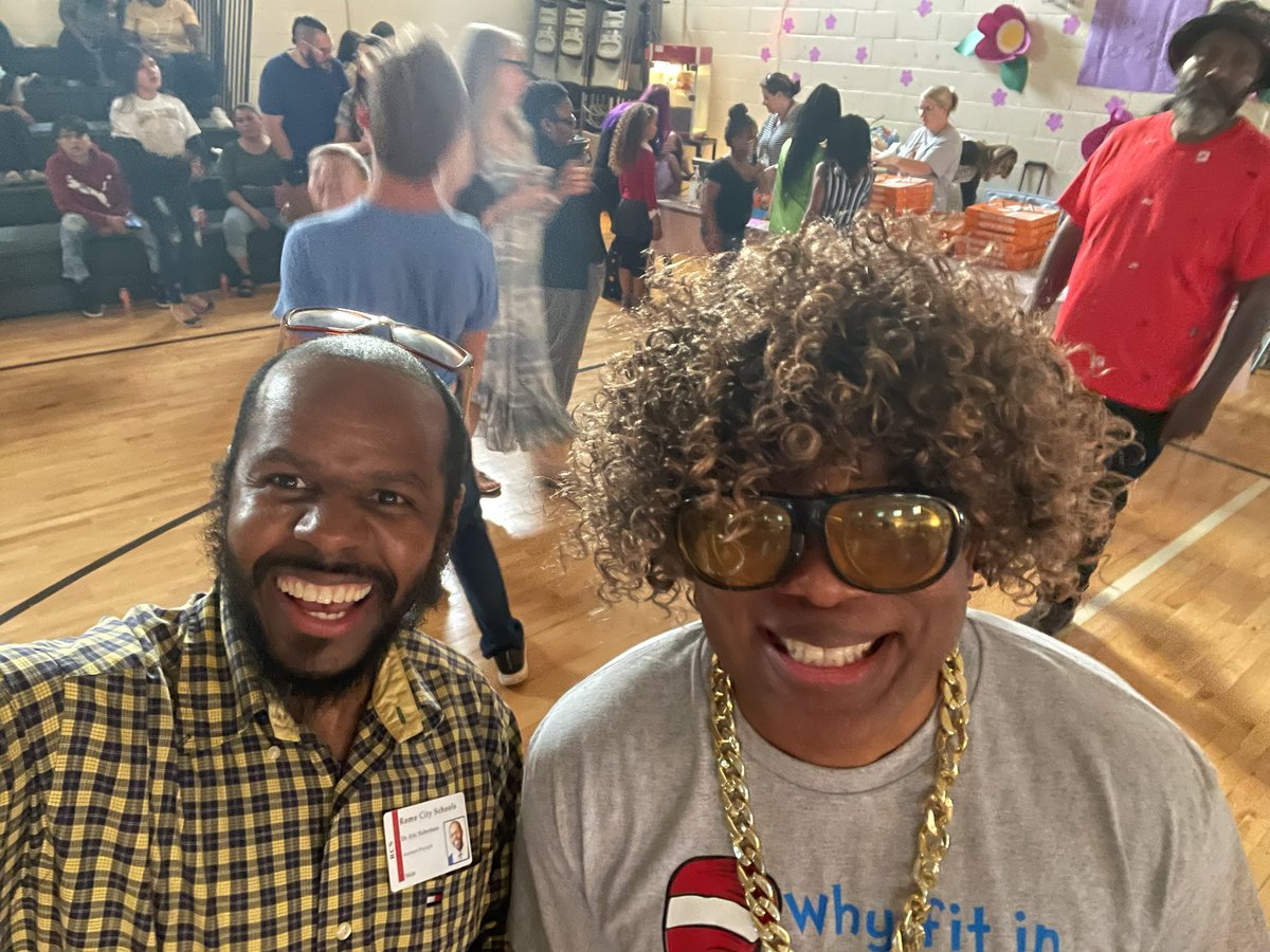 iFOCUSCFI's tweet photo. Me and my Boss at MES PBIS “Spring Fling Family Dance”😎 https://t.co/d8sBjIMpeA