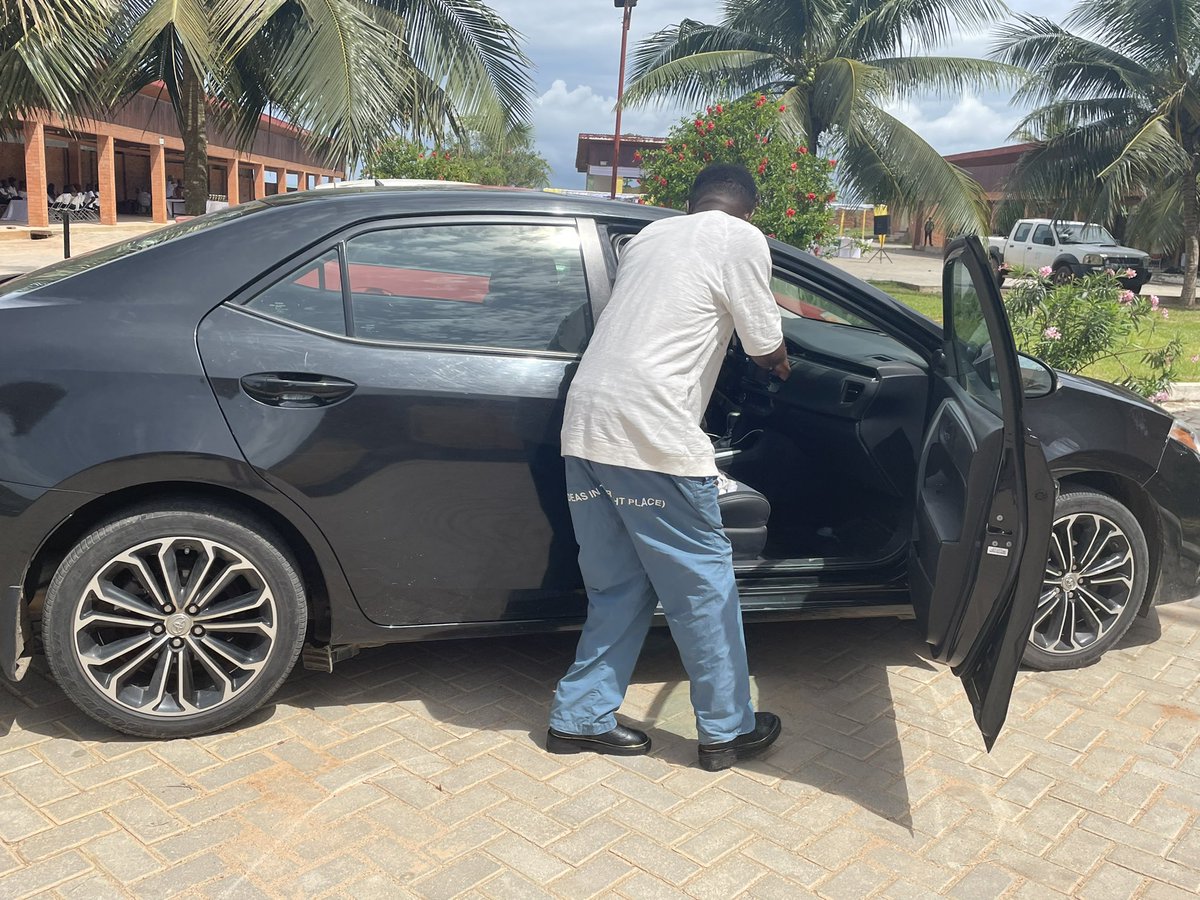 kasareofficial's tweet photo. Takoradi next stop. Let’s do roads #KasareInYourRegion radio tour🔥
@CoolSoundsZone #Kasare #Kasareofficial #Woara https://t.co/9oETHGu8Hy