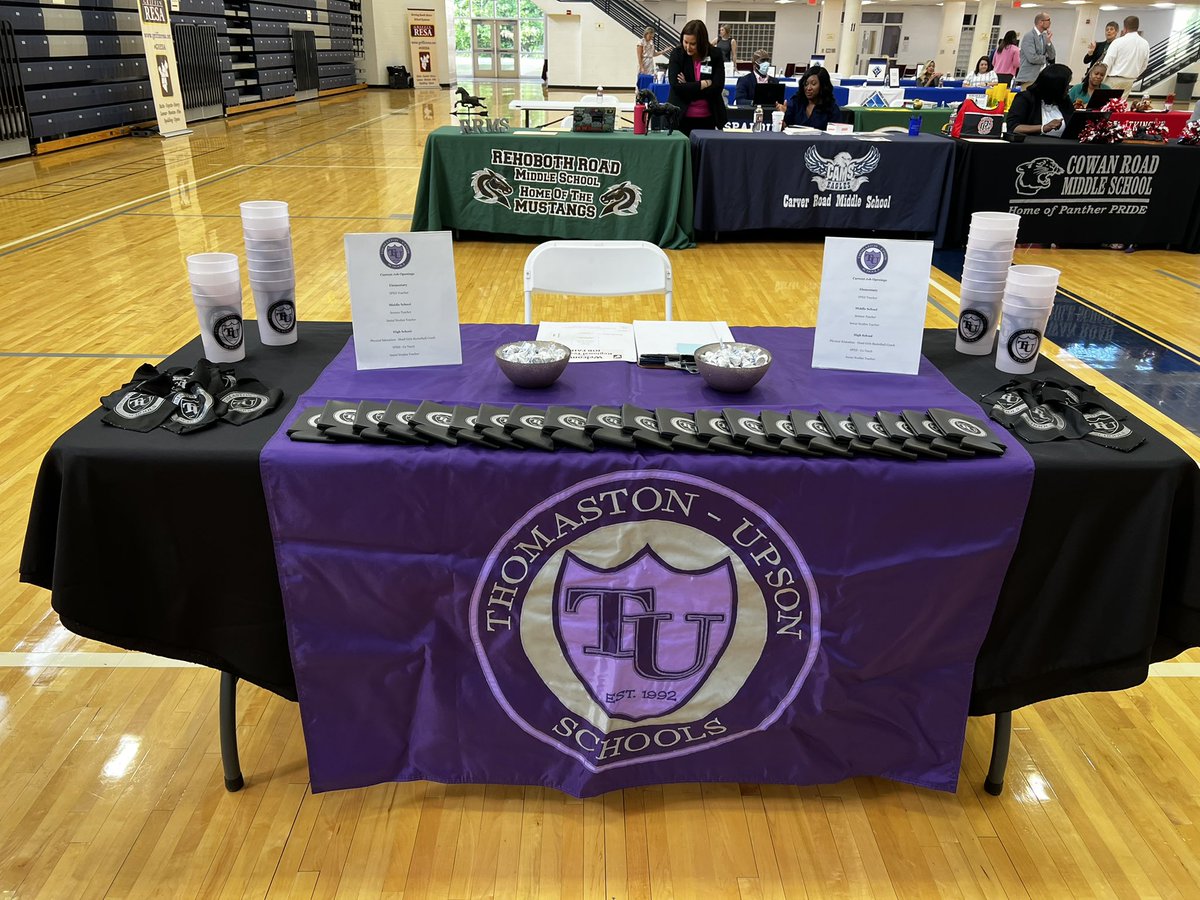 WishUponA_Starr's tweet photo. Interested in working for an amazing district who loves their staff?!? Come see me today at the Griffin RESA Regional Job Fair!!! https://t.co/AcmHZ6Wo3i