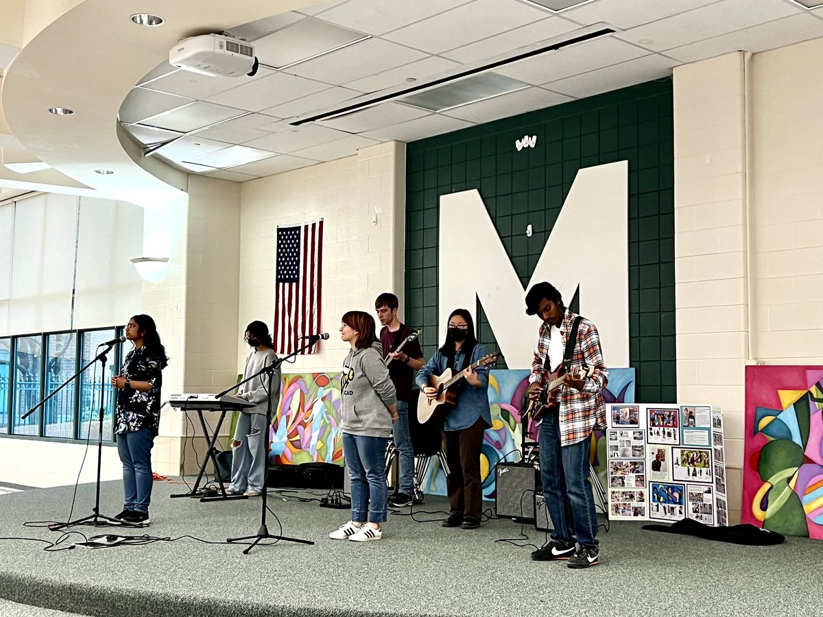 Tina Roberts tweet media