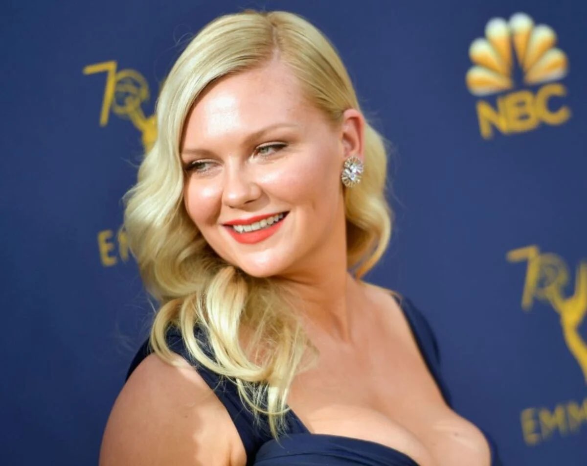 Happy birthday to a Taurus queen (Kirsten Dunst) 