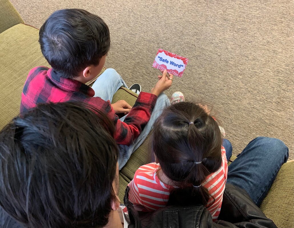 SmartChoicesIC's tweet image. There’s a reason your child’s storybooks are filled with colorful pictures and images.  Visuals are proven to help increase learning retention for kids, adds context and makes it easier for kids to follow along and interpret the context of your conversations.  #ImageBasedLearning