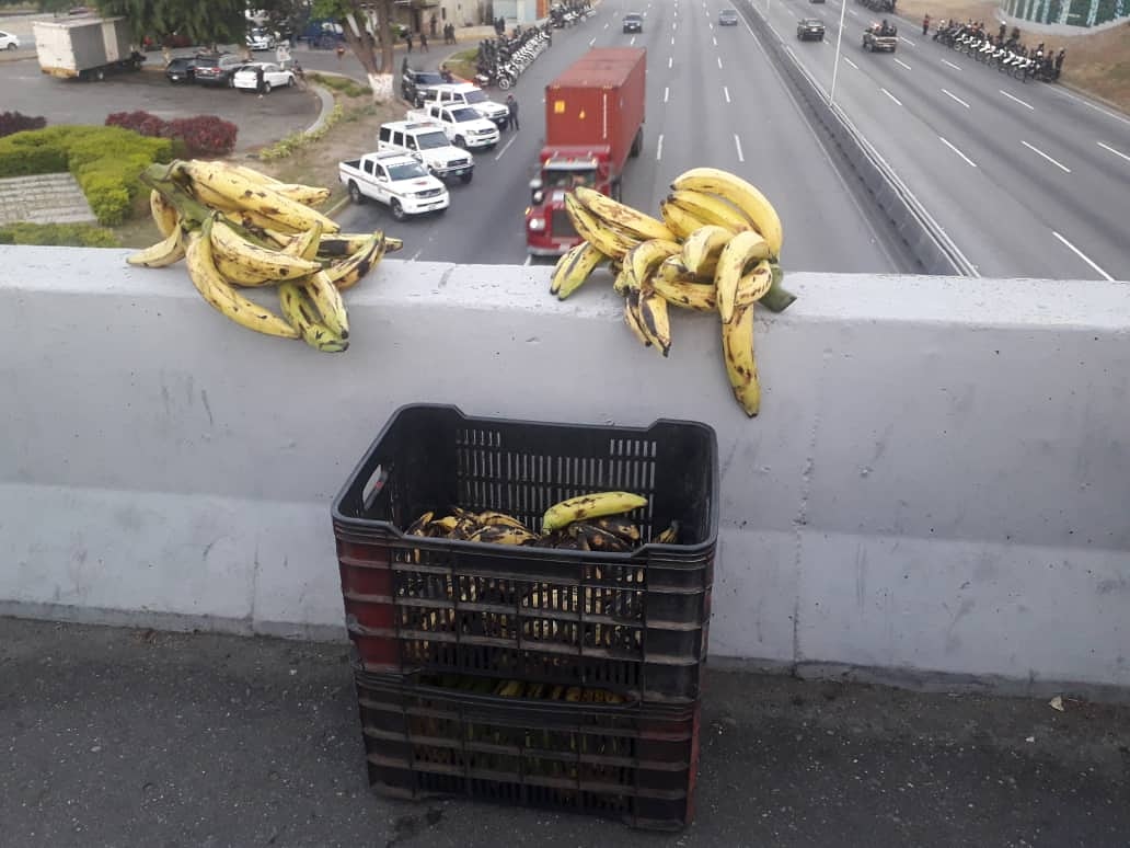 estendenciavzl's tweet photo. "Distribuidor Altamira" es tendencia porque se cumplen 3 años desde este momento https://t.co/1uA1j4u1yz